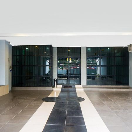Super Oyo 3354 Homia Residence Mencil Exterior photo