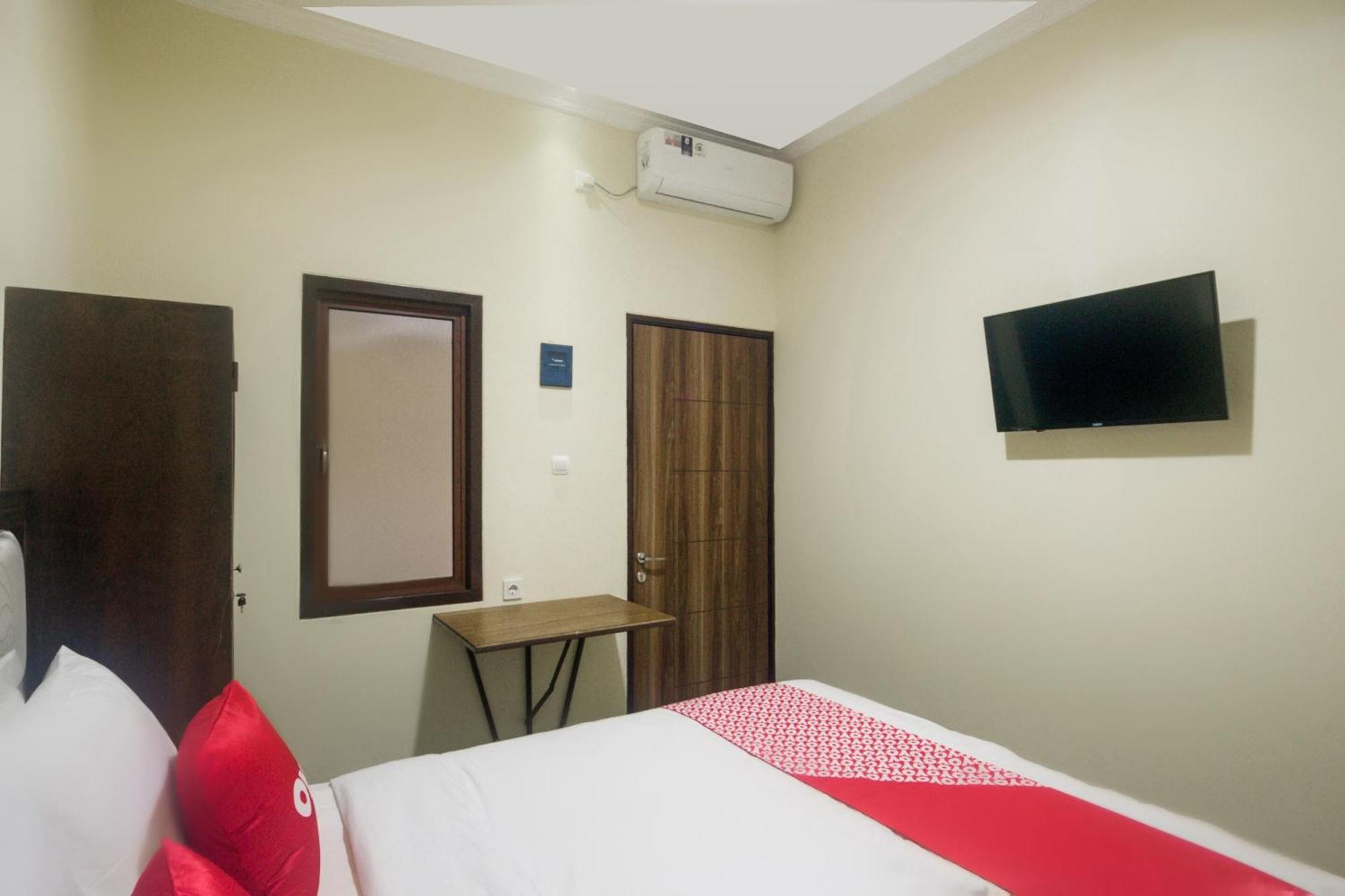 Super Oyo 3354 Homia Residence Mencil Exterior photo